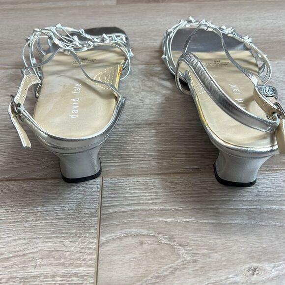 NIB David Tate Silver Kidskin Metallic Sandals Size 9W - Picture 7 of 10